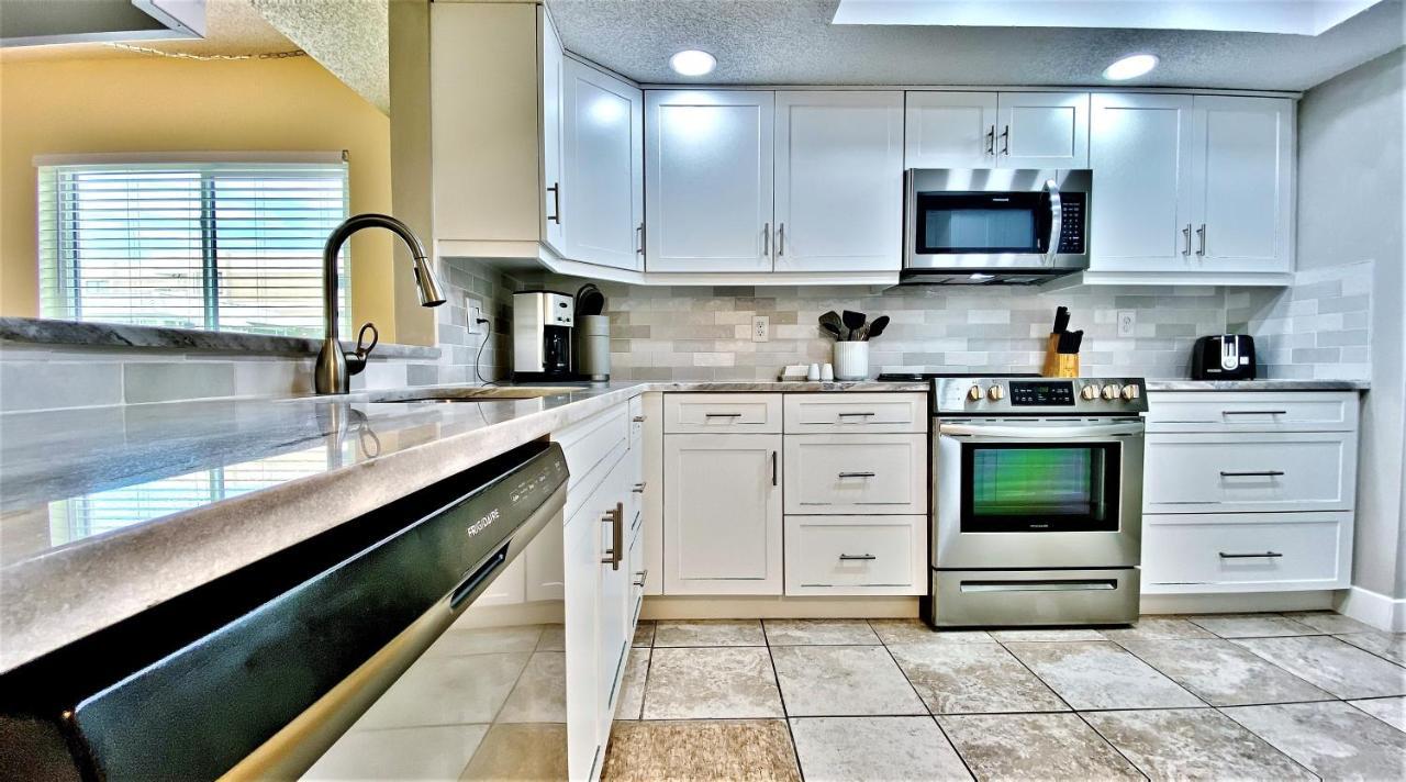 Sand Castle North 404 Clearwater Beach Exterior photo